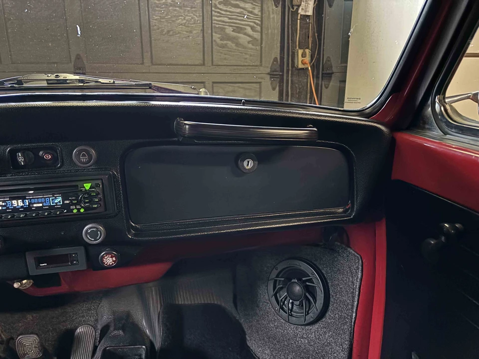 1971 Volkswagen Super Beetle - Image 24 of 31