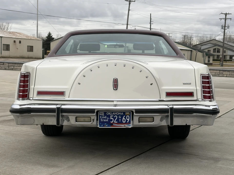 1977 Lincoln Continental Mark V - Image 9 of 31