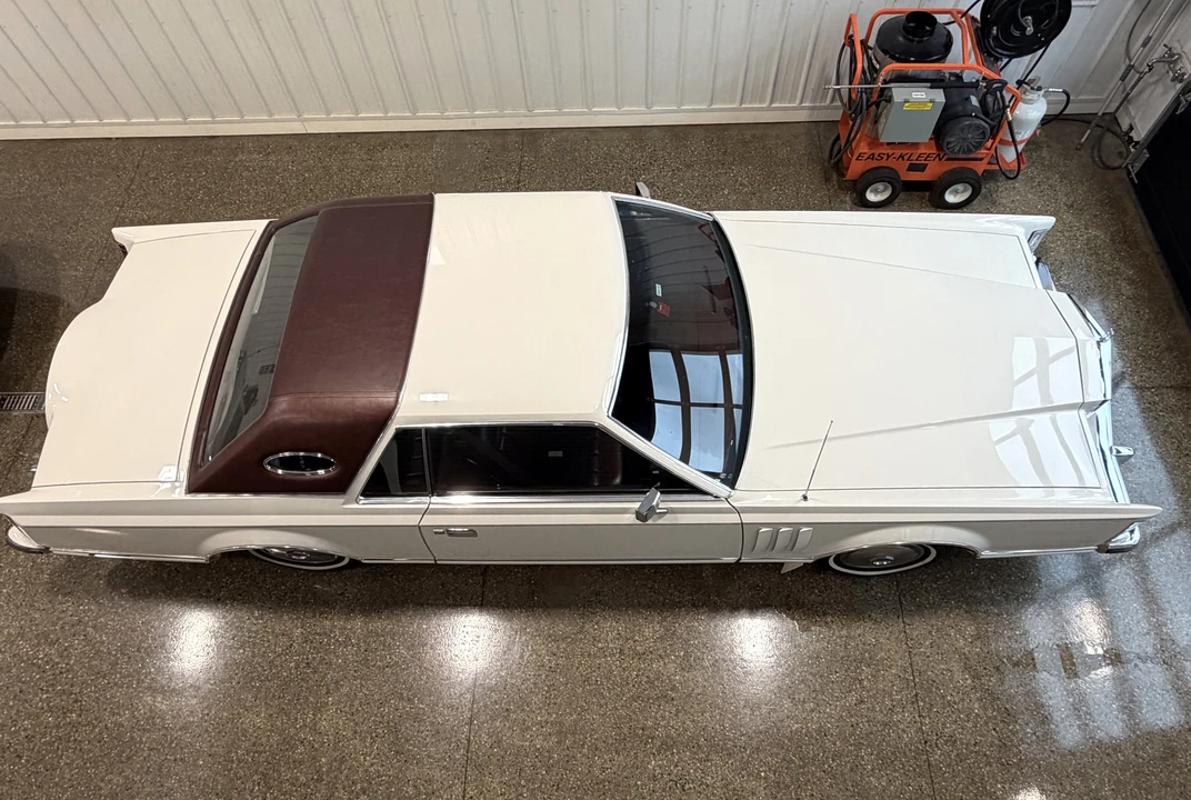 1977 Lincoln Continental Mark V - Image 14 of 31