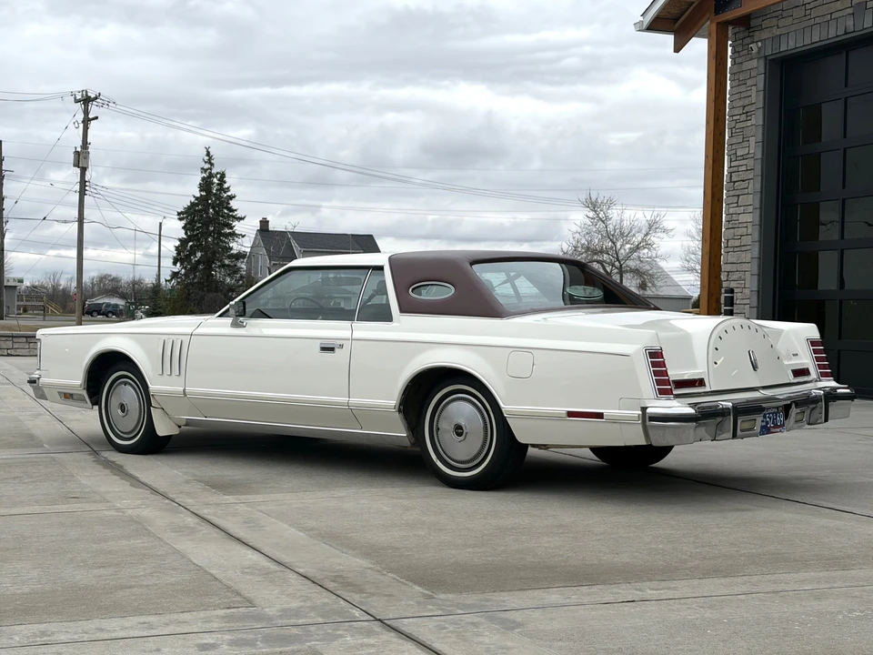1977 Lincoln Continental Mark V - Image 8 of 31