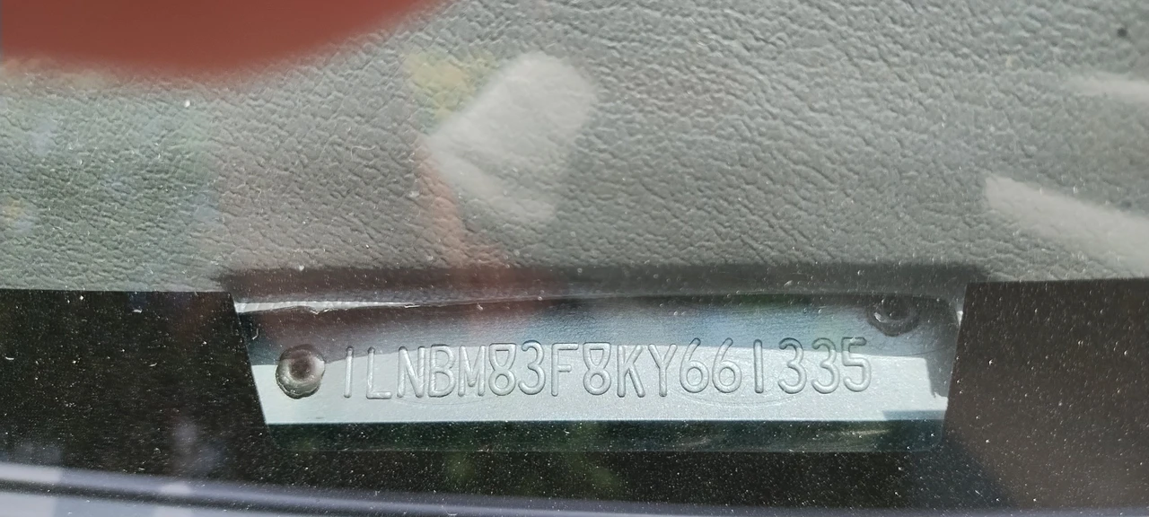 1989 Lincoln Town Car - Image 10 of 11