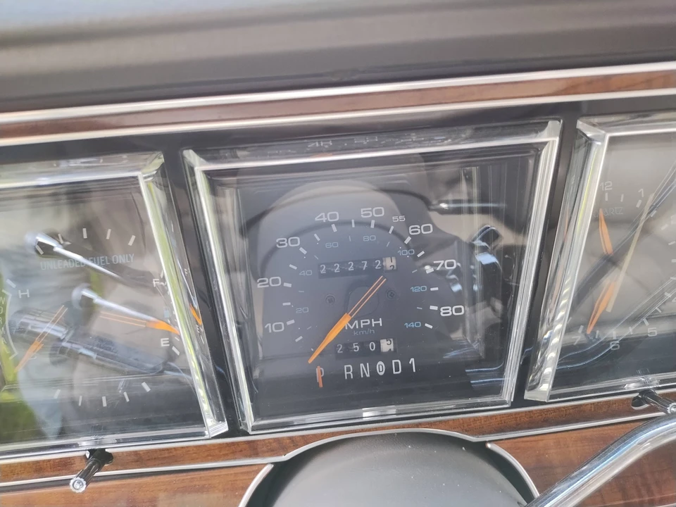 1989 Lincoln Town Car - Image 11 of 11