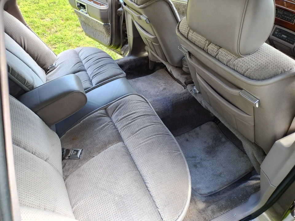 1989 Lincoln Town Car - Image 7 of 11