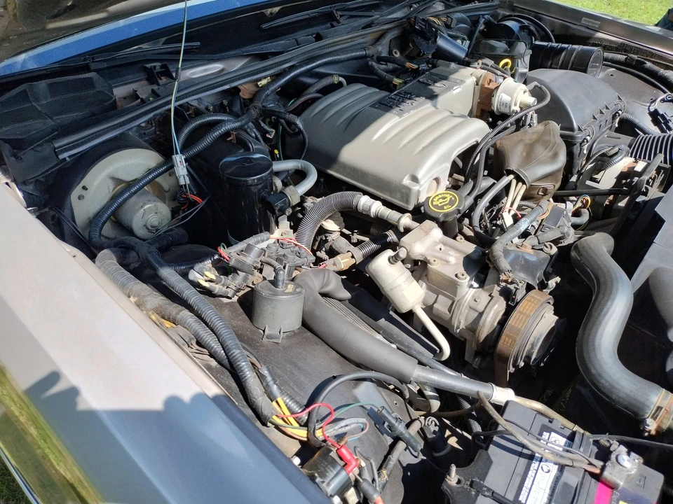 1989 Lincoln Town Car - Image 3 of 11
