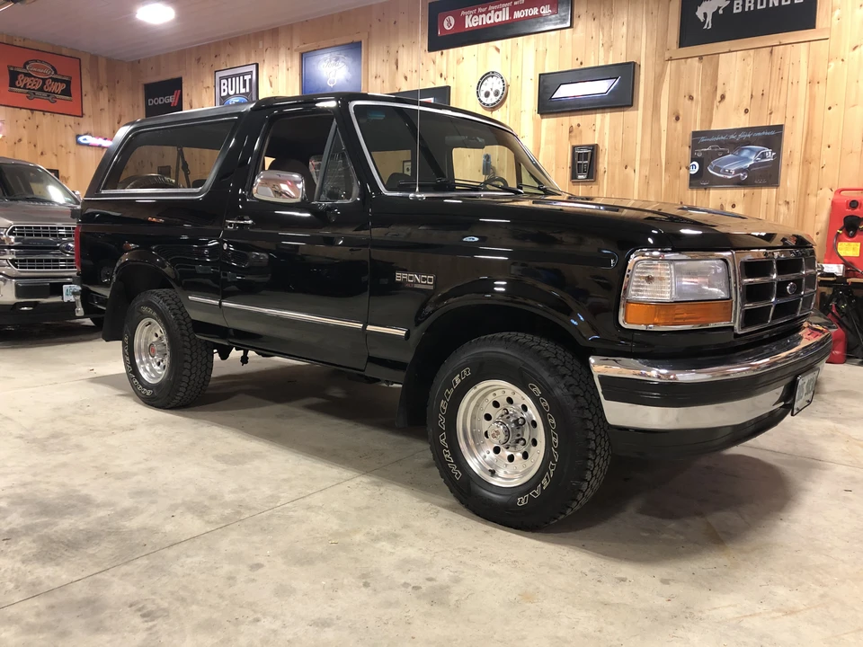 1993 Ford Bronco 5th Gen - Image 4 of 31
