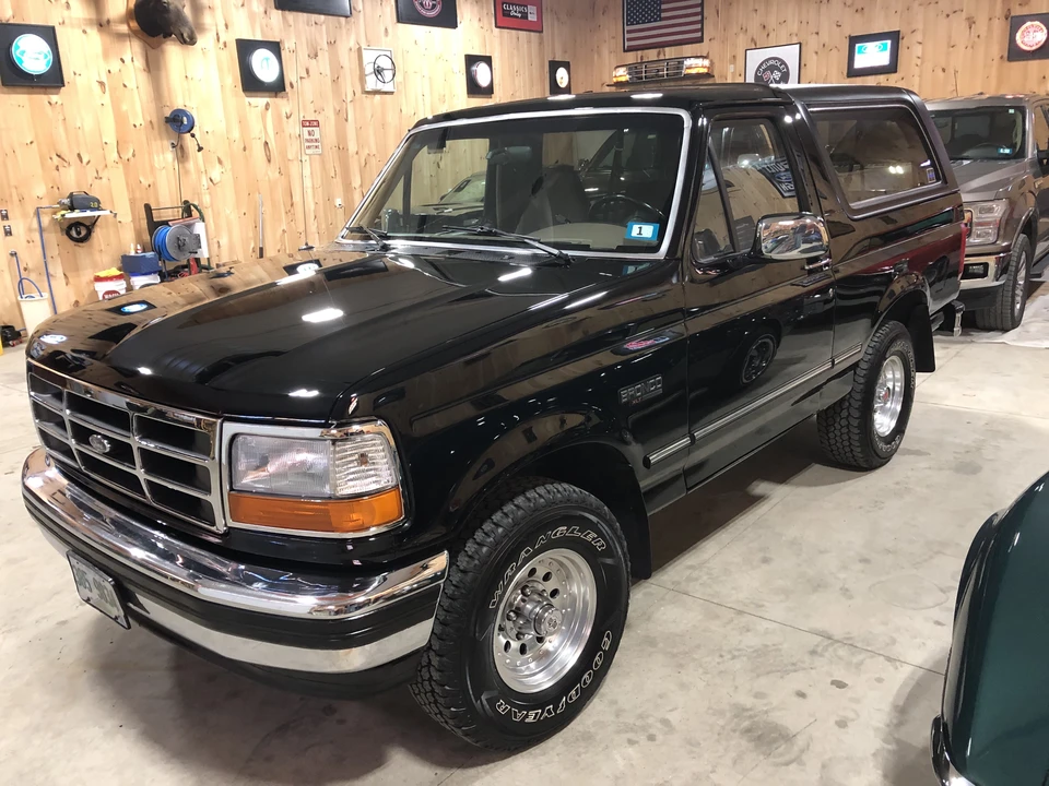 1993 Ford Bronco 5th Gen - Image 19 of 31