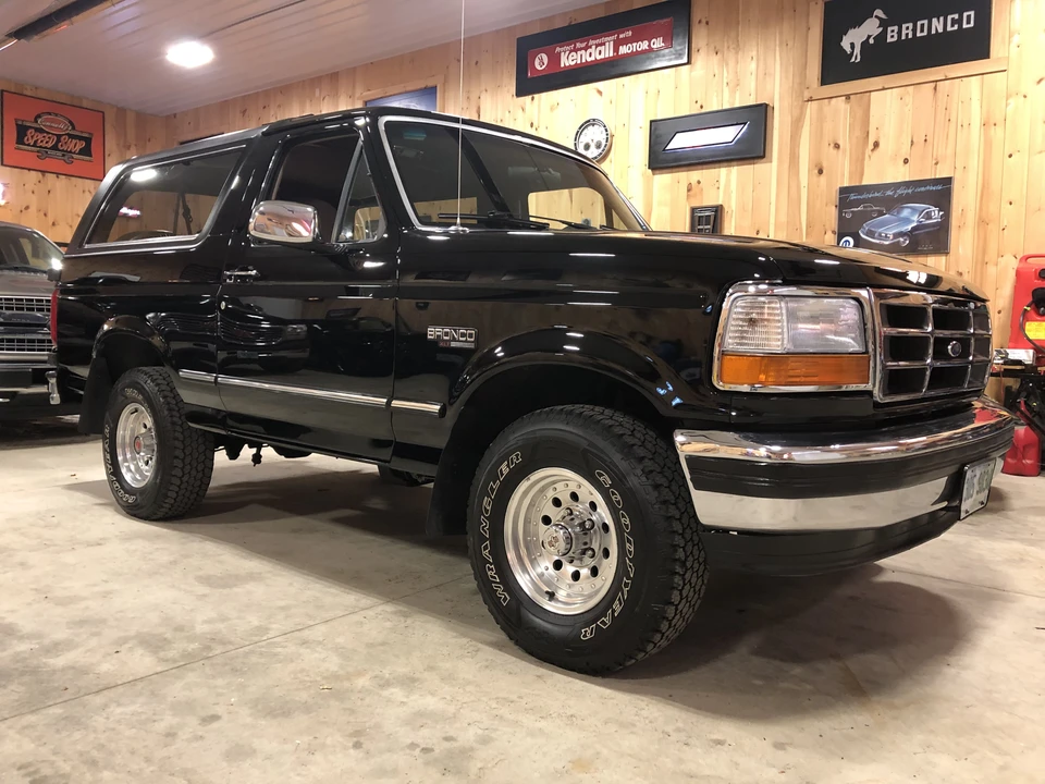 1993 Ford Bronco 5th Gen - Image 3 of 31