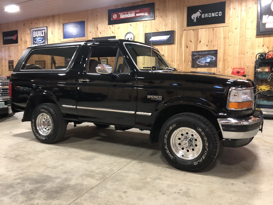 1993 Ford Bronco 5th Gen - Image 5 of 31