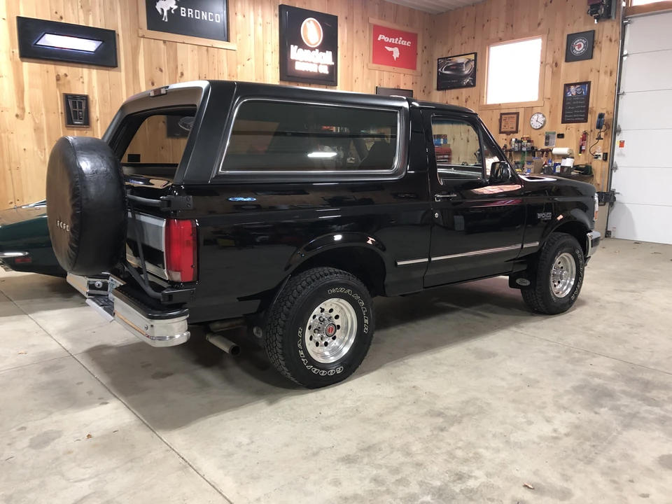 1993 Ford Bronco 5th Gen - Image 9 of 31