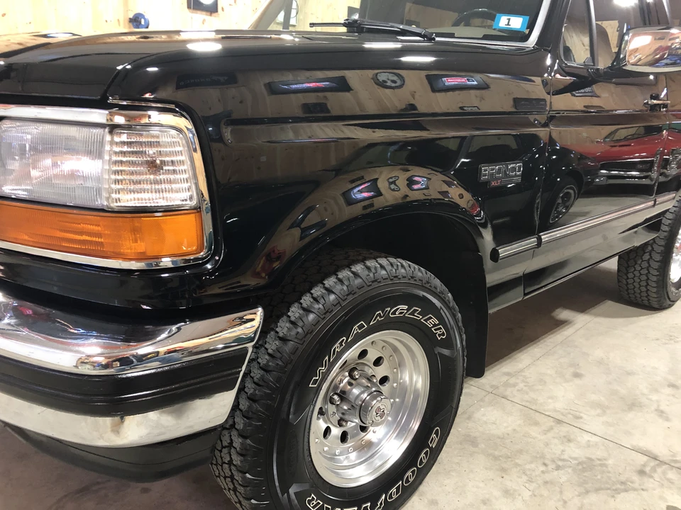 1993 Ford Bronco 5th Gen - Image 21 of 31