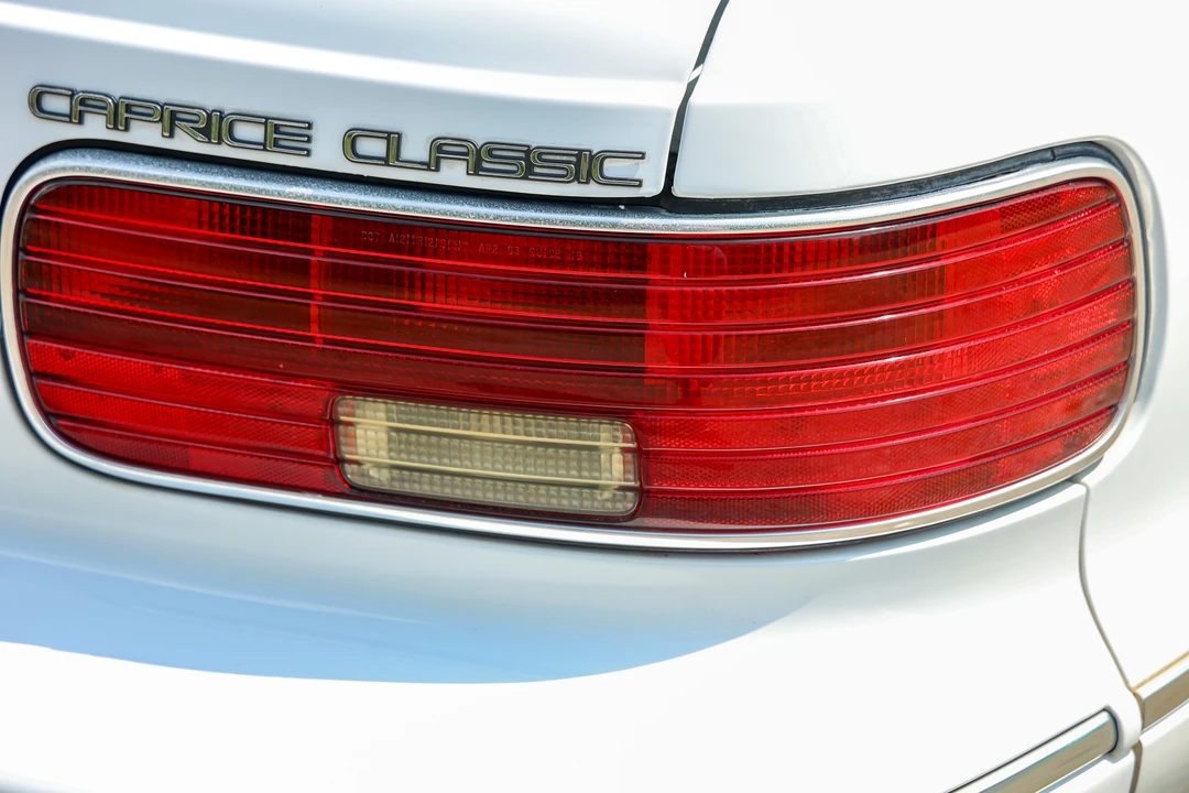 1994 Chevrolet Caprice - Image 18 of 31