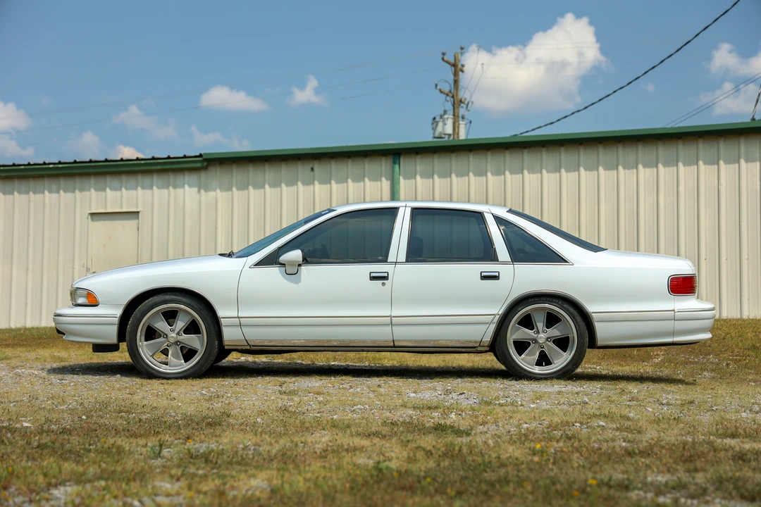 1994 Chevrolet Caprice - Image 9 of 31