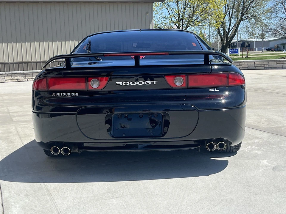 1995 Mitsubishi 3000GT Series 2 - Image 13 of 31