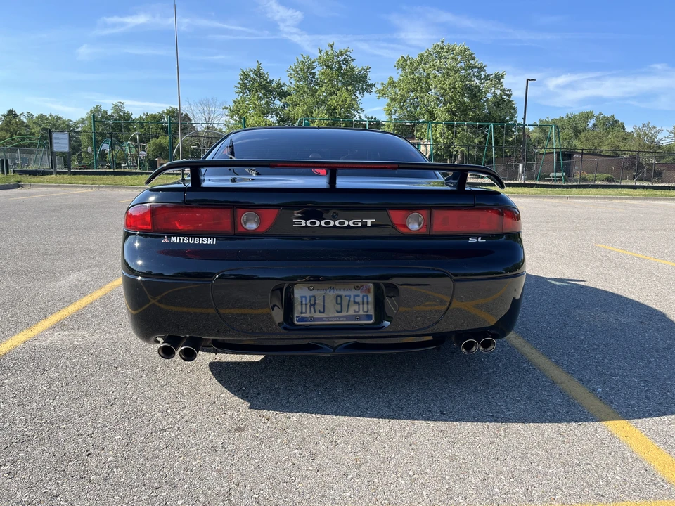 1995 Mitsubishi 3000GT Series 2 - Image 18 of 31