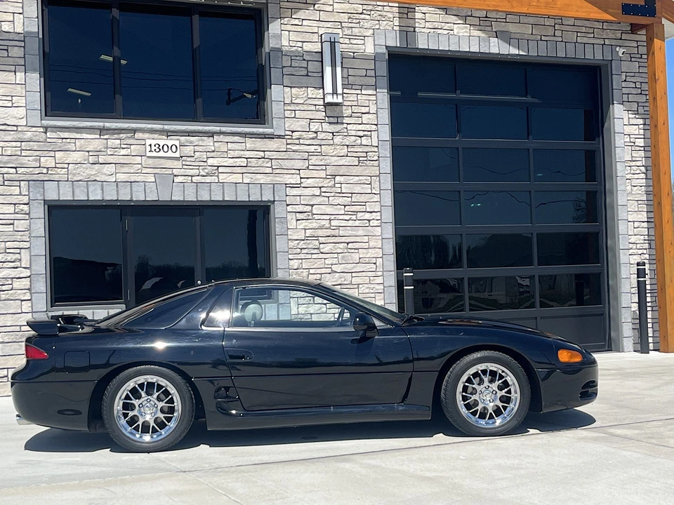 1995 Mitsubishi 3000GT Series 2 - Image 16 of 31