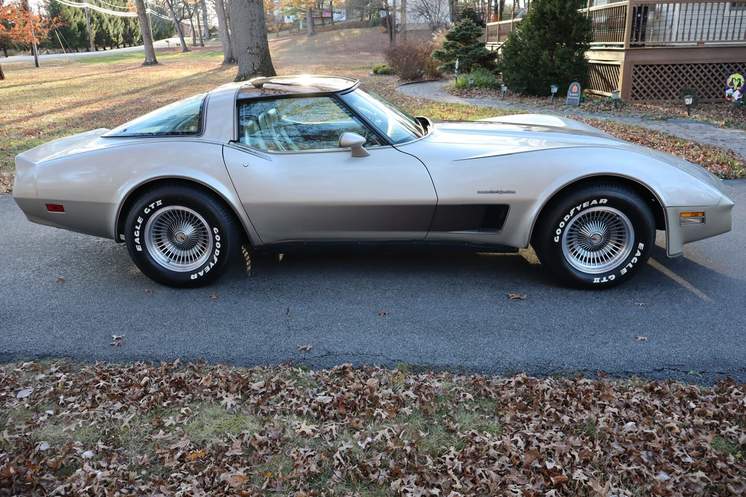1982 Chevrolet Corvette C3 - Image 8 of 31