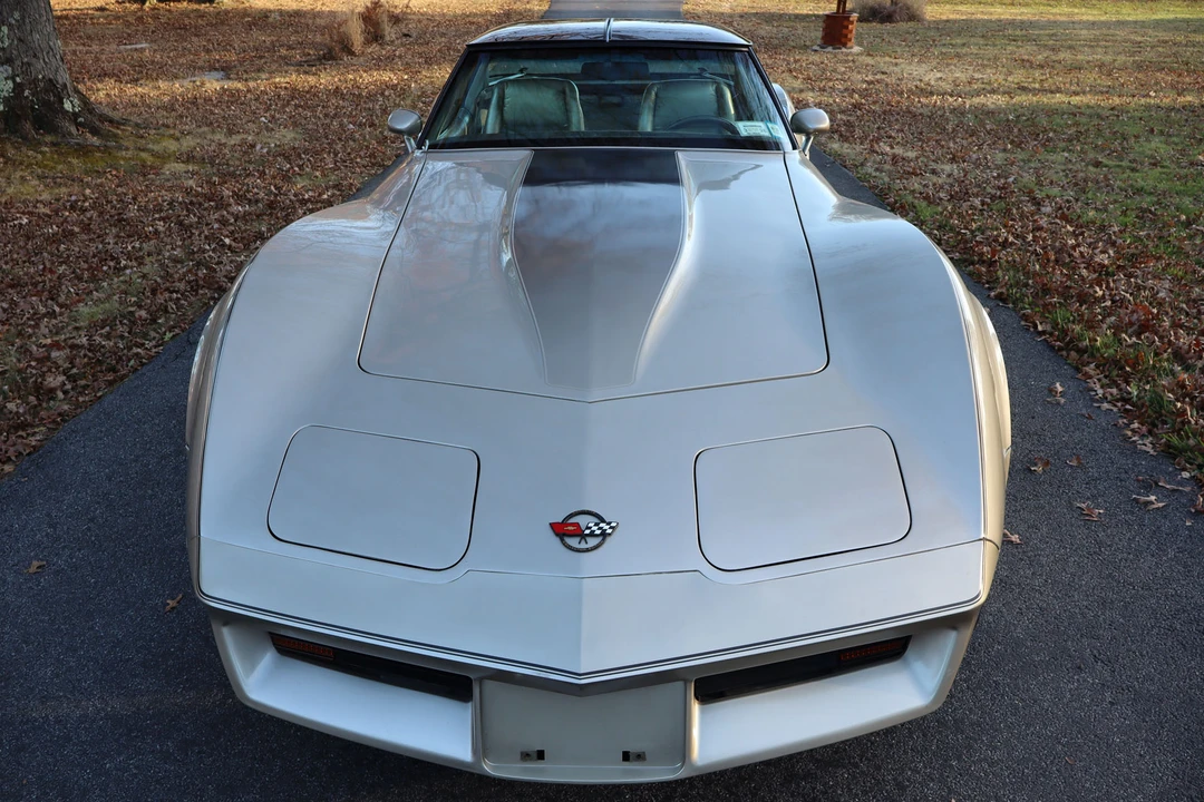 1982 Chevrolet Corvette C3 - Image 16 of 31