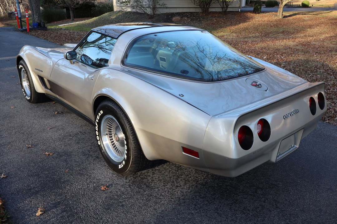 1982 Chevrolet Corvette C3 - Image 13 of 31