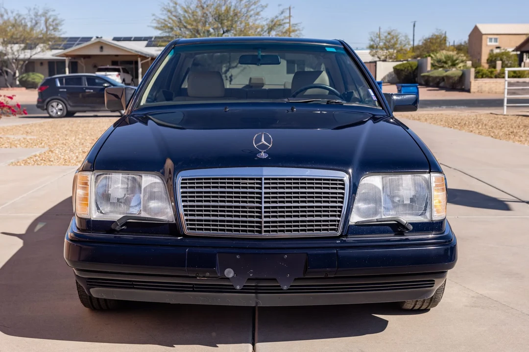 1995 Mercedes-Benz W124 E-Class - Image 2 of 31
