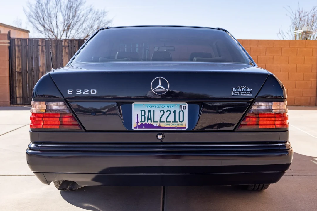 1995 Mercedes-Benz W124 E-Class - Image 6 of 31