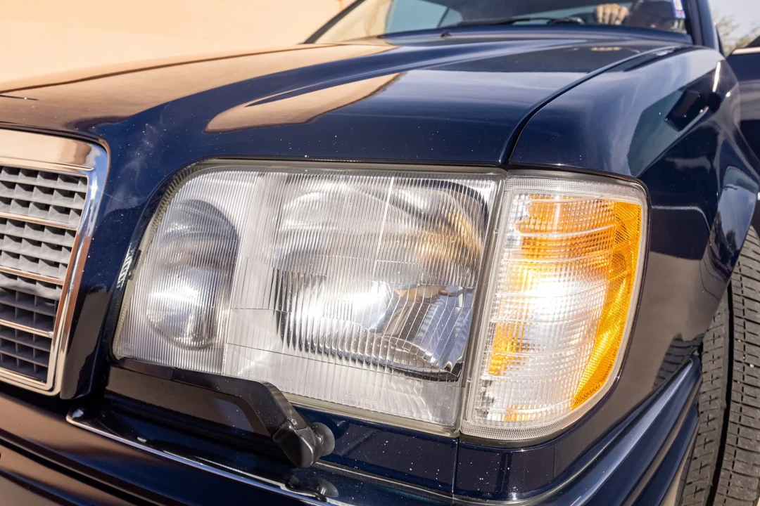 1995 Mercedes-Benz W124 E-Class - Image 12 of 31