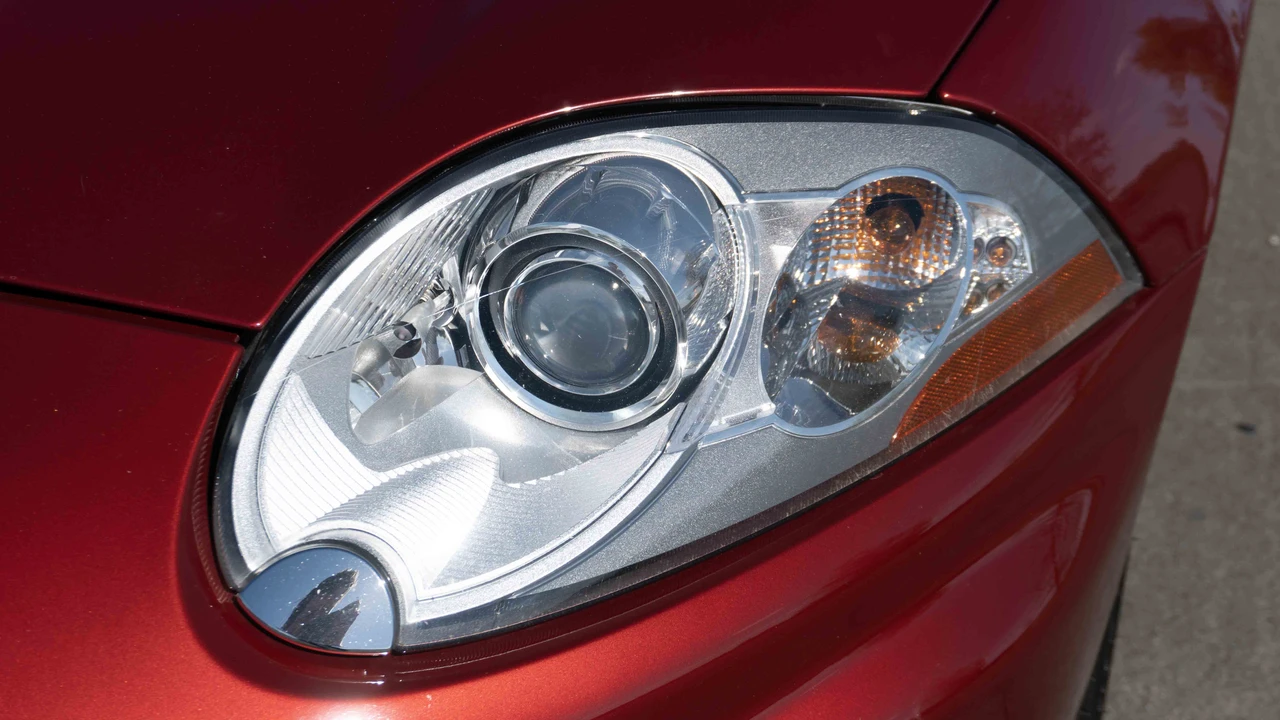 2010 Jaguar X150 XKR - Image 26 of 31