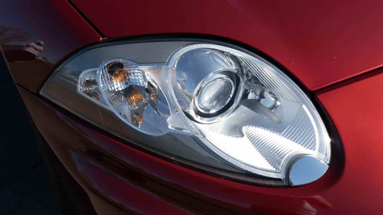 2010 Jaguar X150 XKR - Image 24 of 31