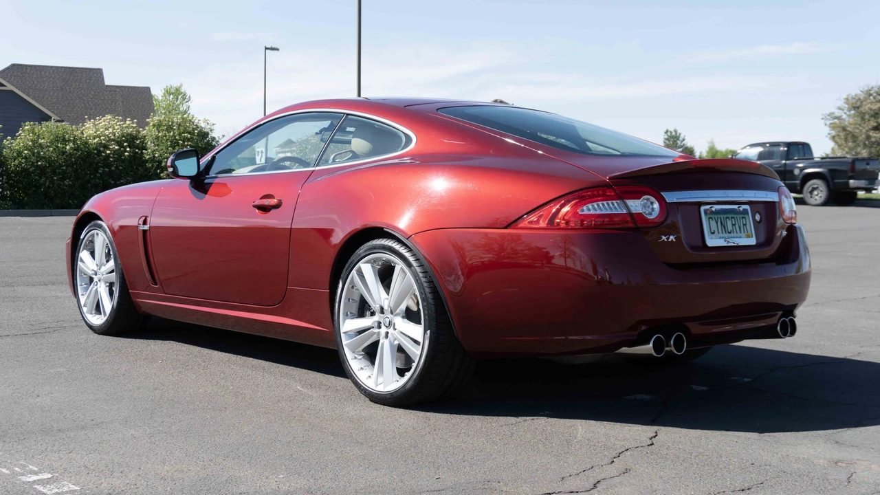 2010 Jaguar X150 XKR - Image 9 of 31