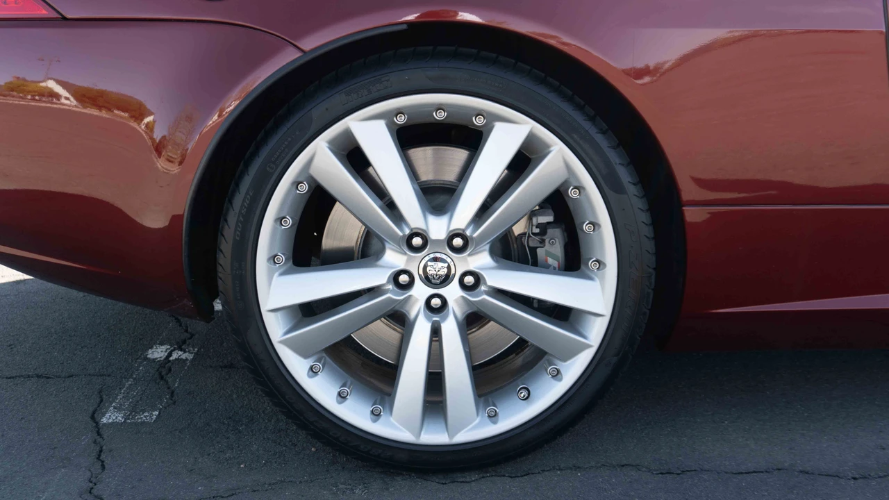 2010 Jaguar X150 XKR - Image 18 of 31