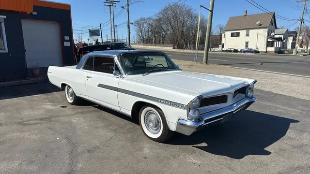 1963 Pontiac Bonneville Sport Coupe