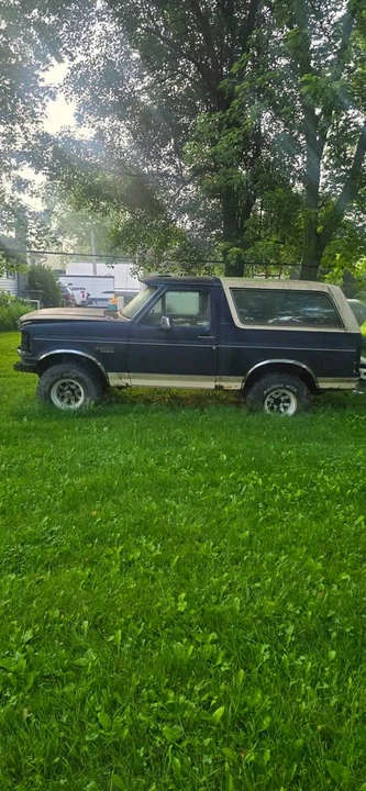 Ford Bronco - Image 3 of 10