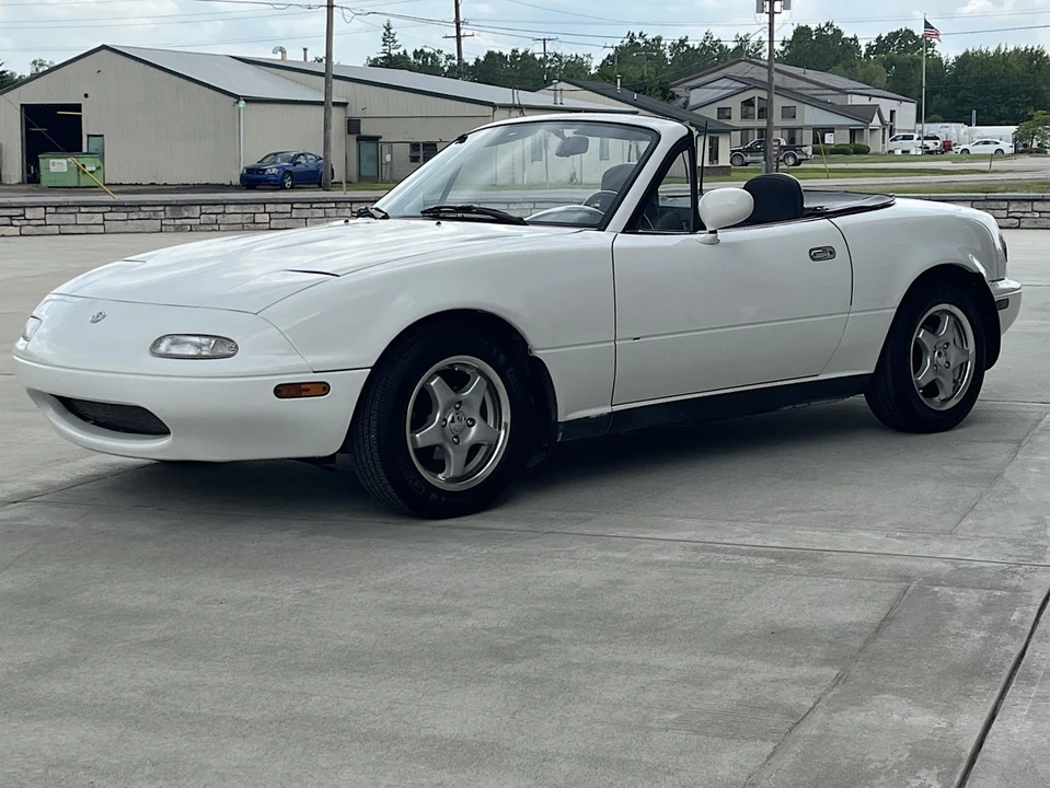 1991 Mazda NA MX-5 Miata - Image 12 of 31
