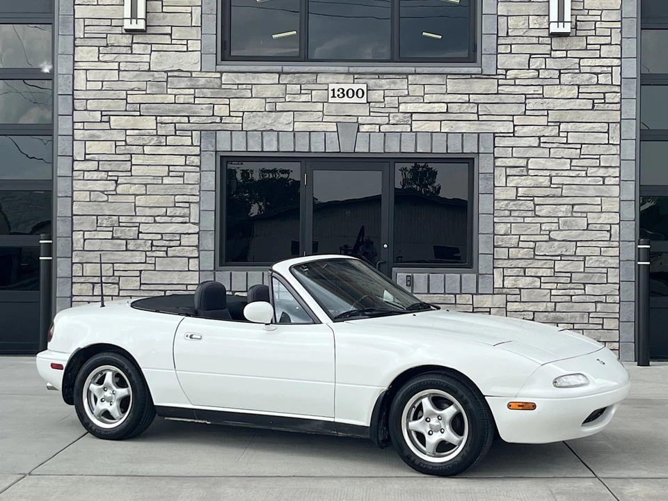 1991 Mazda NA MX-5 Miata - Image 3 of 31