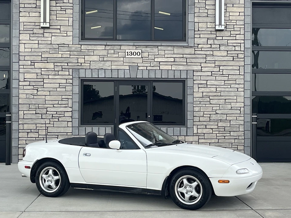 1991 Mazda NA MX-5 Miata - Image 5 of 31