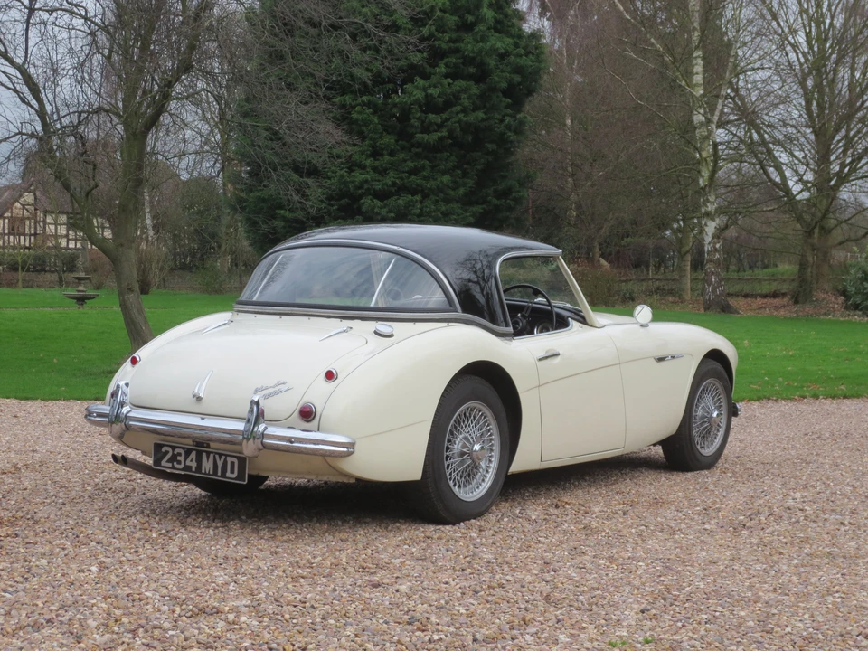 1961 Austin-Healey 3000 Mark II - Image 2 of 8