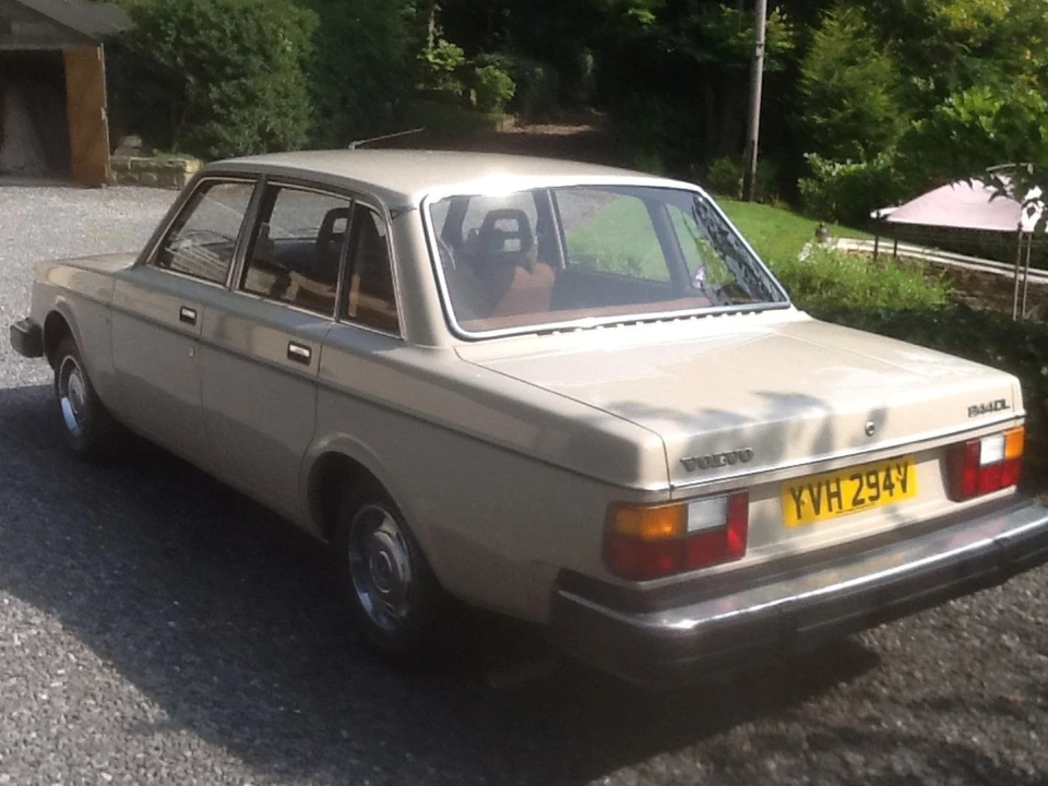 1980 Volvo 244 - Image 6 of 6