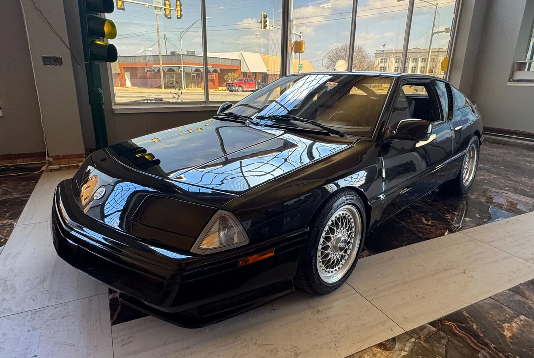 1988 Renault - Image 25 of 31