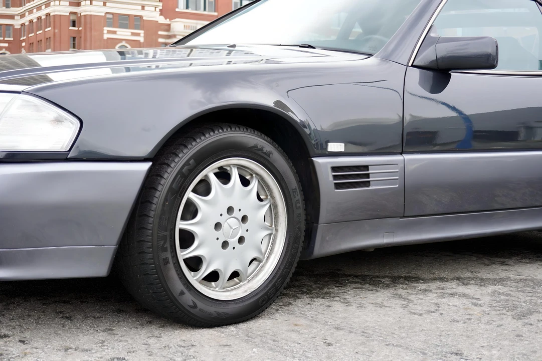 1993 Mercedes-Benz R129 SL-Class - Image 13 of 31