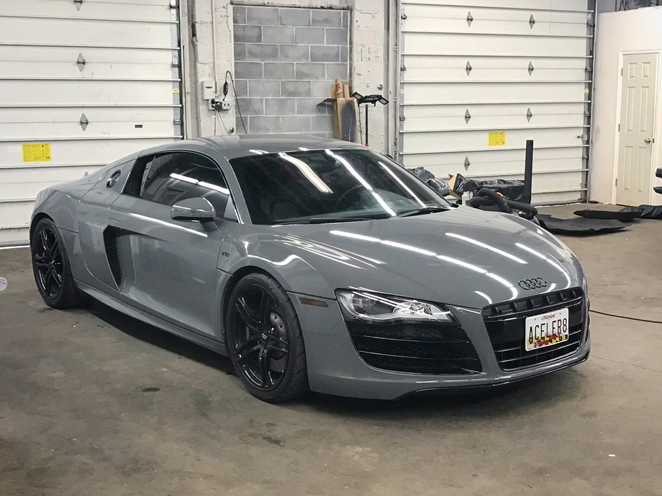 2011 Audi 42 R8 - Image 7 of 10
