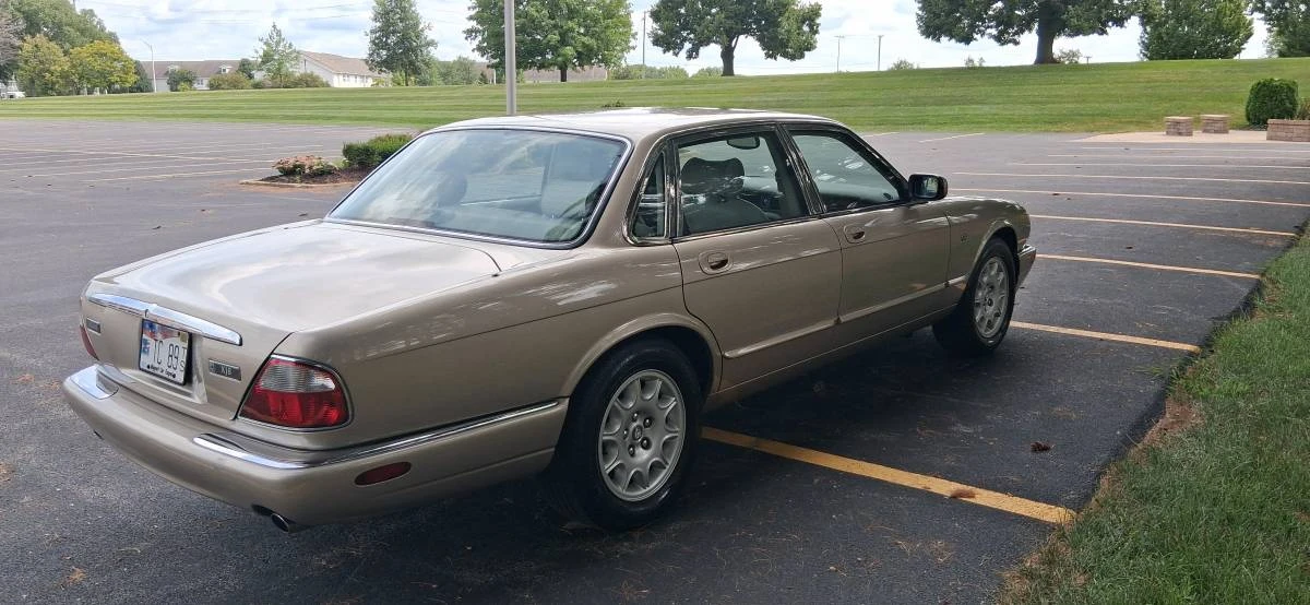 1998 Jaguar X308 XJ - Image 3 of 21