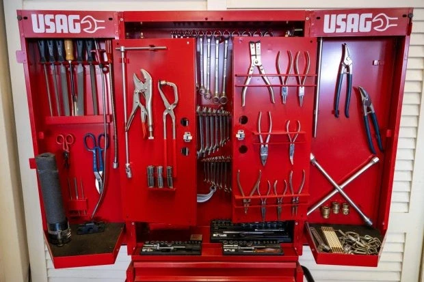 Parts & Memorabilia Tools - Image 3 of 6