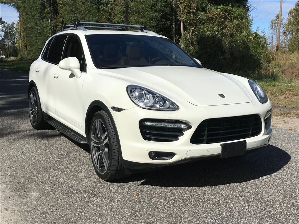 2011 Porsche 958 Cayenne Turbo - Image 2 of 23