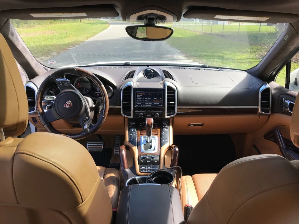 2011 Porsche 958 Cayenne Turbo - Image 13 of 23