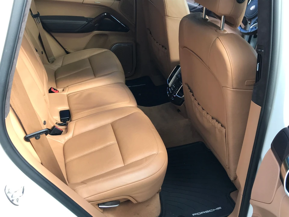 2011 Porsche 958 Cayenne Turbo - Image 16 of 23