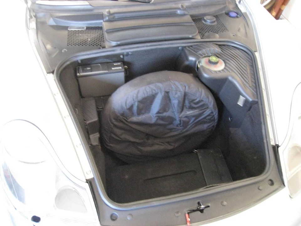 2001 Porsche 986 Boxster - Image 8 of 31