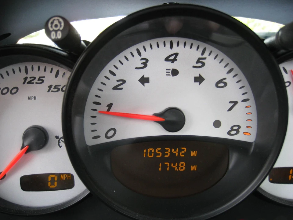 2001 Porsche 986 Boxster - Image 14 of 31