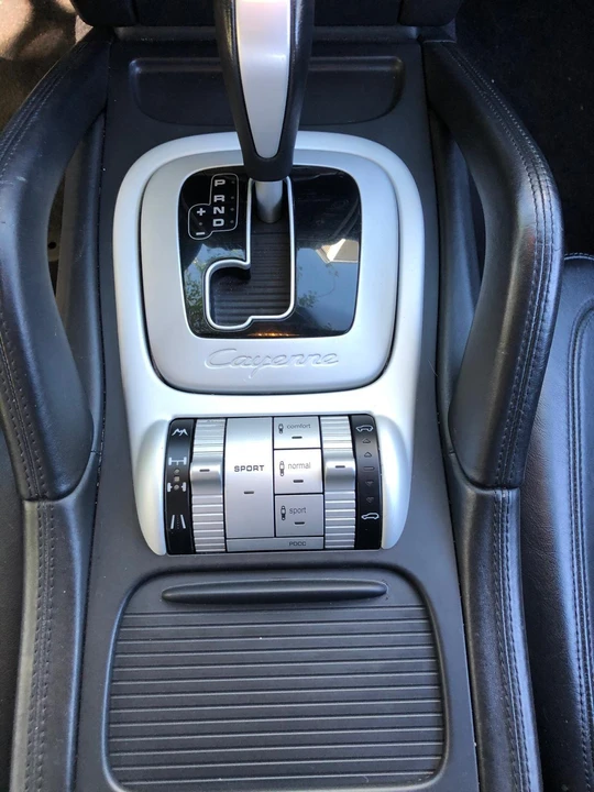 2009 Porsche 955/957 Cayenne GTS - Image 13 of 31