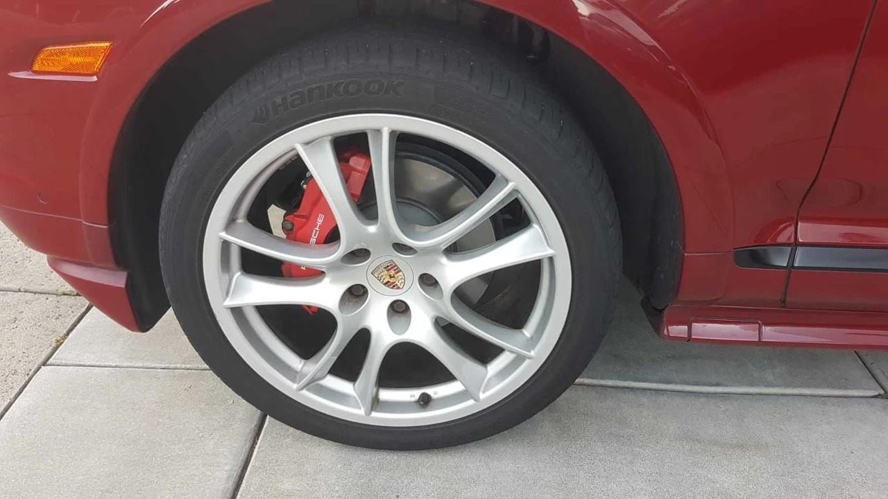 2009 Porsche 955/957 Cayenne GTS - Image 30 of 31
