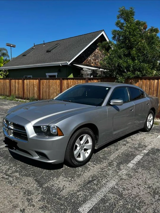 2011 Dodge Charger 7th Gen - Image 8 of 14