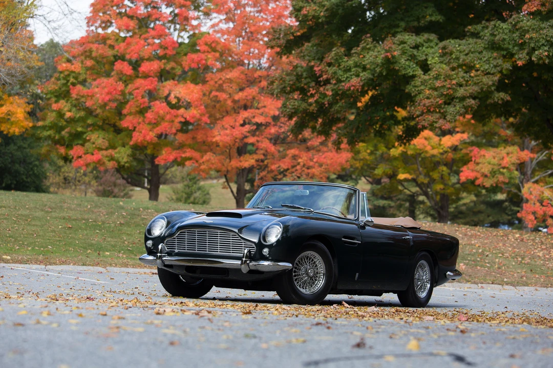 Aston Martin DB5 Convertible - Image 4 of 21
